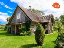 Müüa vana talukompleks Läbara külas Sõrve poolsaarel!