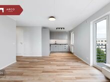 Renoveeritud 2-toaline korter rõdu ja kinnise parklaga