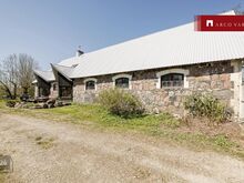 Maja suurel kinnistul + suur garaaž (88m2)