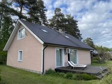 Ilus kodu metsaserval.