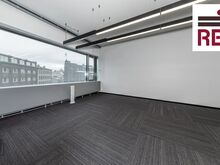 Üürile anda büroopind modernses kesklinna majas