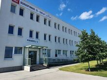 Üürile anda Paneeli tn 2 majas väikesed kontoripinnad