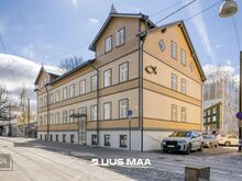Uus katusekorter renoveeritud majas