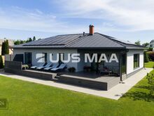 4-toaline maja garaaži, sauna ja kõrghaljastatud hooviga!