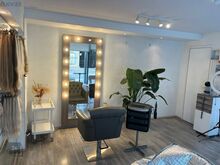 Vitriinaknaga äripind Tallinna kesklinnas