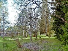 Teeäärne kinnistu!
