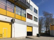 Anname üürile kolme korruselise kontorihoone, üldpinnaga 986,16 m² millest esimesel korrusel asu