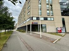 Oma suur parkla otse kesklinnas!