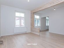 Hea hinna ja eraldi sissepääsuga eriline korter väärikas majas!