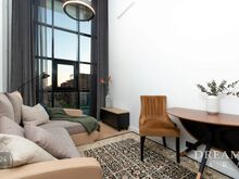 Haruldane Loft stiilis kahetoaline Voltas