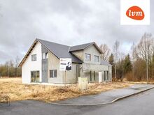 Kaugkütte ja päikesepaneelidega A-energiaklassi paarismaja boks!