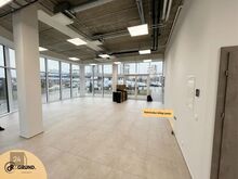 Silmapaistev esindus- või showroom pind