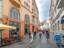 Üürile anda 2-korruseline äripind Viru tänaval – 412 m²