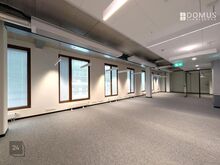Kvaliteetne büroopind Pärnu mnt 21 Ärihoones!