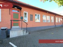 Hea asukohaga äripind kesklinnas! Suur parkla!