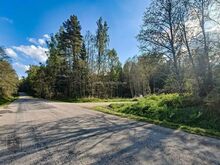 Müüa reljeefne 5,88 ha kinnistu Kääriku lähedal.