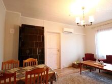 Üürile anda kolmetoaline korter Kuressaares, Suur-Sadama tänaval paiknevas korterelamus