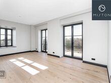 JUUNI LÕPUNI HINNASOODUSTUD -12400 €