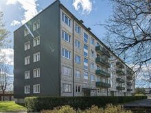 Müüa korralik korter rõduga.