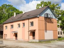 *TULE ISE SIIA ELAMA JA ÜLEJÄÄNUD TOAD ANNA RENTI ( BOOKING, AIRBNB )
*Hoones on kokku 16 tuba ( 