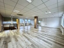 355 m² äripind Järve Keskuse külje all!