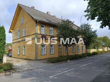 Hinnatud asukohas puitmaja korter!