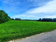 Müüa kinnistu Narva-Jõesuu linnas, Sinimäe alevikus, KarjapõllulNaabruskond: Asukoht: Tallinn-N