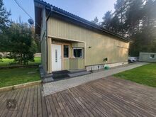 Lasval asulas sees 2 kinnistut kokku 12300m2