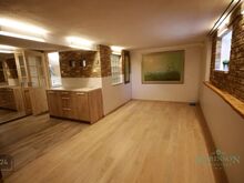 Maitsekalt renoveeritud soklikorruse pind