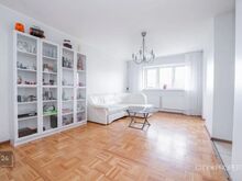 AVAR JA VALGUSKÜLLANE 4-TOALINE PEREKORTER