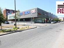 Esinduslik kaubandus- teeninduspind Stroomi Keskuses