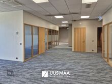 RENOVEERITUD BÜROO SÕPRUSE ÄRIMAJAS