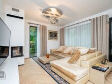 Paarismaja boksi netopind on 149,5 m², millele lisandub terrass