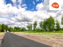 Korterelamumaa kinnistu Pärnu linna vahetus läheduses.
