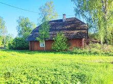 Purtsi jõe ääres vana talu koht metsaga