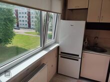 Anname üürile ühetoalise kaminaga korteri, mis asub kortermaja 3ndal korrusel