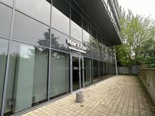 Büroopind bussijaama kõrval!