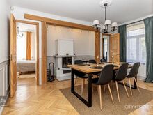 kamin, naturaalne puitparkett ja tasuta parkimine