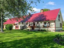 Hubane maamaja suurel kinnistul rahulikus piirkonnas