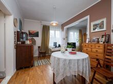 Maja hinnatud eramajade piirkonnas!
