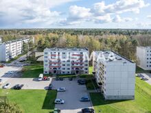 PRIVAATNE KORTER METSA KÕRVAL