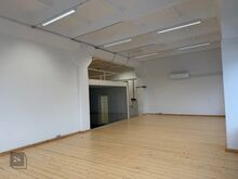 Esimesed 2 kuud üür 797,15 eur ja siis 963 eur2 ühendatud hoonet: 8-korruseline büroohoone ja 5-