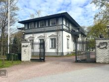 Hoonestatud kinnistu lauluväljaku ääres!
