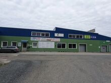 1 korrus 514,5 m2 ja 2 korrus 310 m2, teisele korrusele viib kaubalift ja trepp