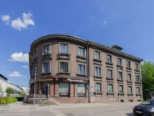 VAIKNE JA MUGAVAS ASUKOHAS