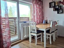 Avar, renoveeritud kahetoaline korter asub kolmekordse maja kolmandal korrusel