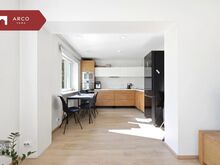 MÜÜA 4- TOALINE KORTER RENOVEERITUD MAJAS!