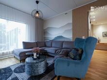 Valgusküllane ridaelamukorter terrassiga Pirital