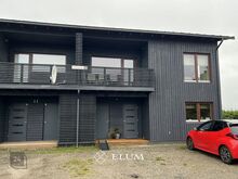 4-toaline suure privaatse aiaga paarismaja osa!