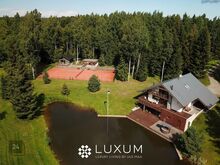 Müüa täiuslik maakodu tenniseväljaku, tiigi ja saunamajaga